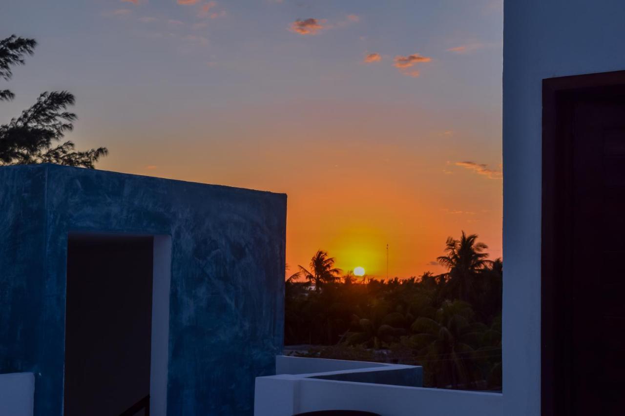 Apartamentos Del Mar El Cuyo Bagian luar foto
